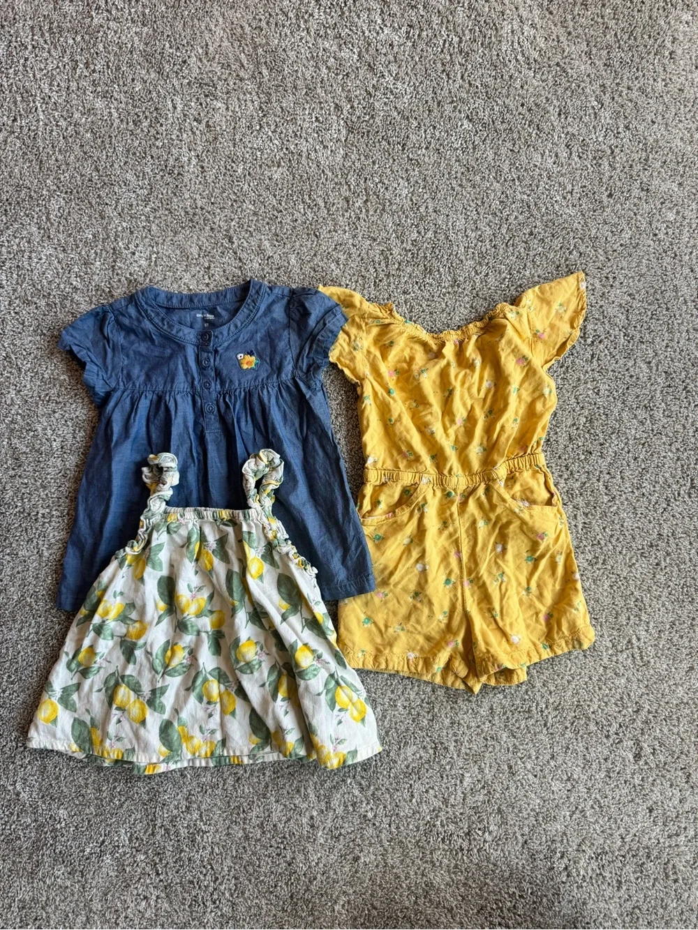 Old Navy cute girls